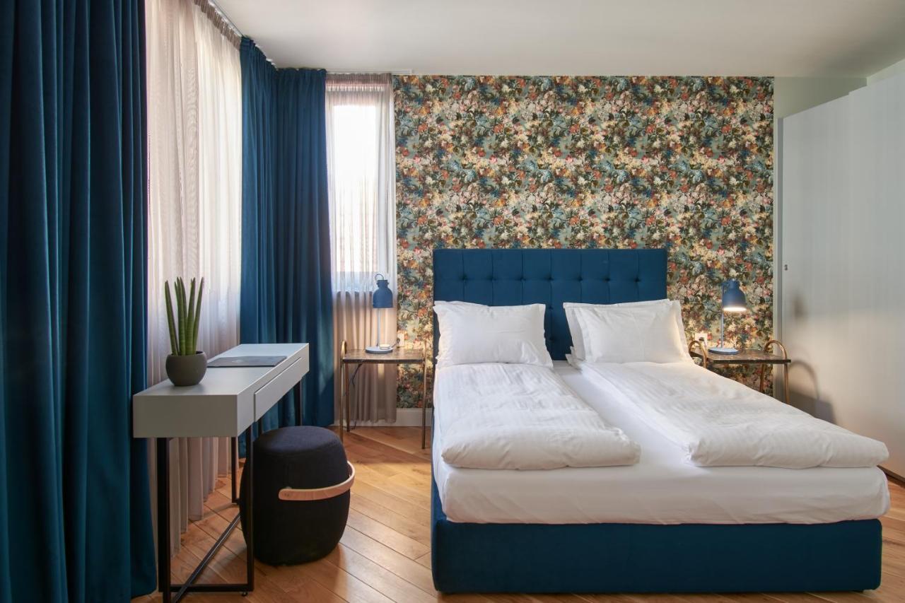 The Embassy Suites Sofia Zewnętrze zdjęcie